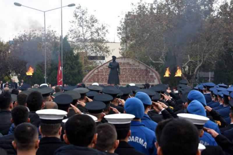 Çanakkale’de Saat 09.05’te Hayat Durdu