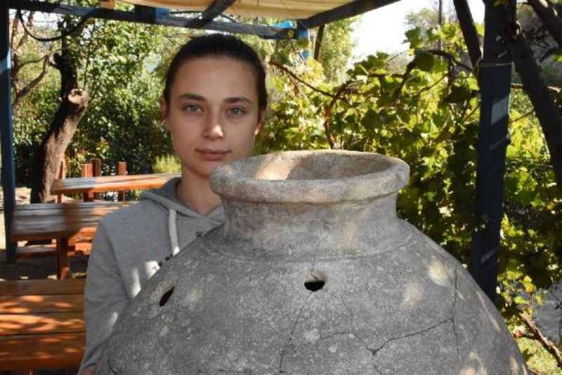 Höyükte, 2 Bin 500 Yıllık Yayık Bulundu