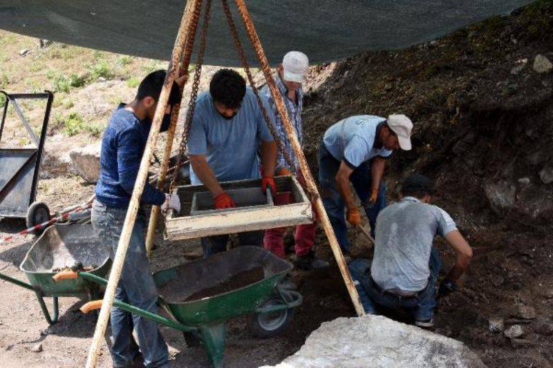 Bronz Sikkeler Parion’un Tarihine Işık Tutuyor