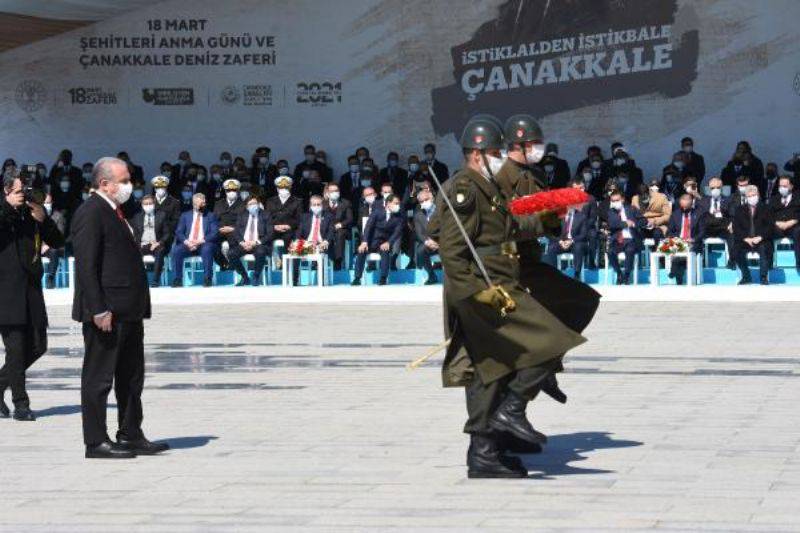 Çanakkale Deniz Zaferi'nin 106'ncı Yılı, Şehitler Abidesi'nde Kutlandı