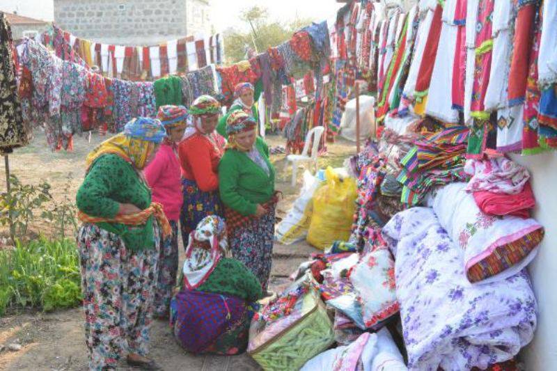 Yörüklerin Asırlık Çeyiz Asma Geleneği