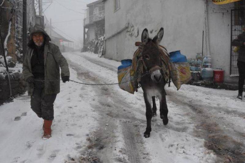 Gelibolu ve Biga'da Okullara Kar Tatili