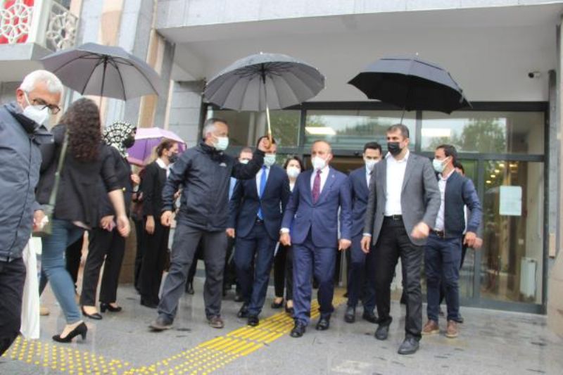 AK Parti'li Turan: Bunlar Tek Dişi Kalmış Canavar