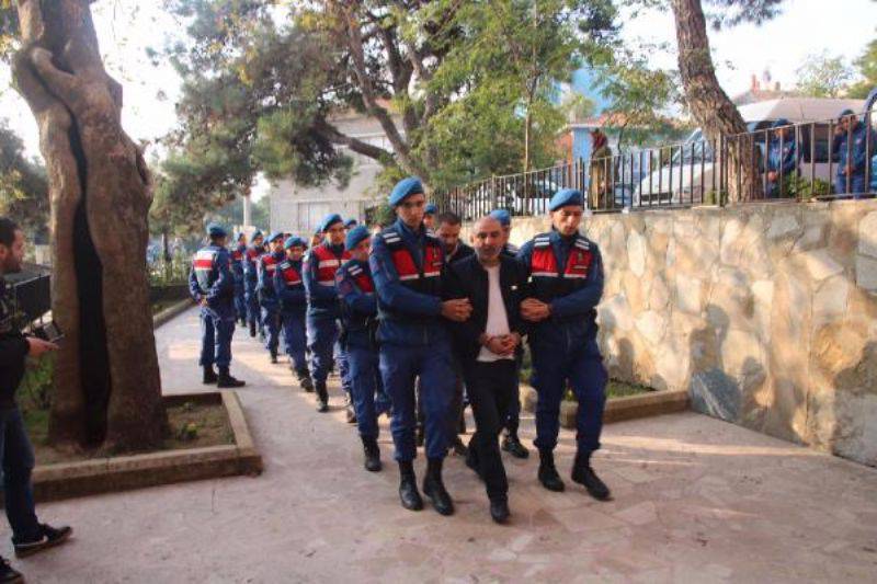 Jandarma, Göçmen Kaçakçılığı Suç Örgütünü Çökertti