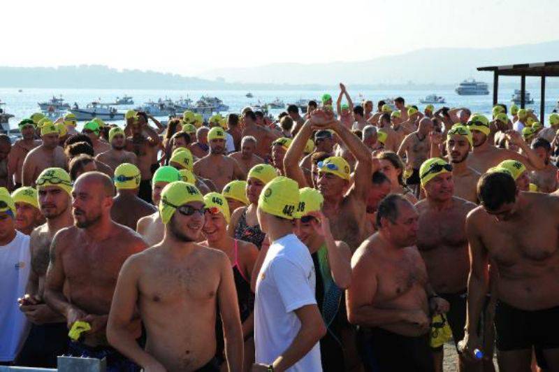 Çanakkale Boğazı'nda Kulaçlar 'Troya Yılı' İçin Atıldı