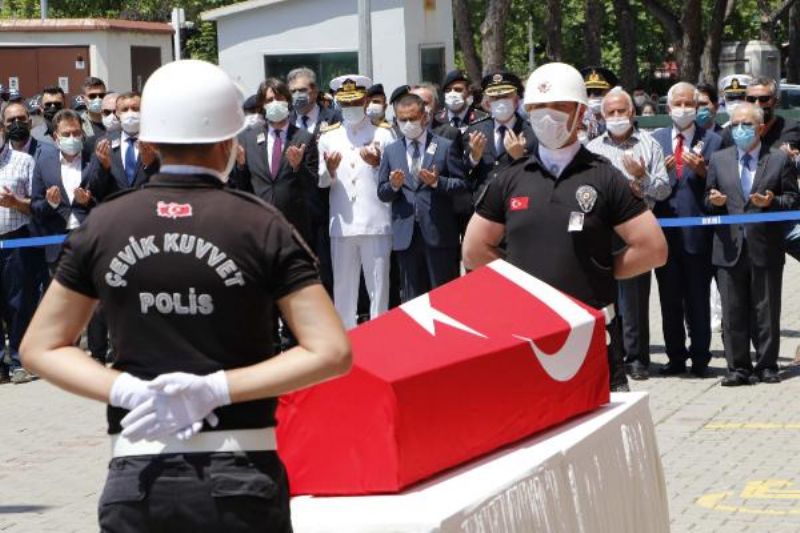 Çanakkale'de Trafik Kazasında Şehit Olan Polis Memuru İçin Tören