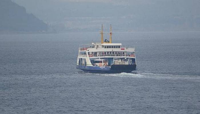 Gökçeada'ya Bazı Feribot Seferlerine 'Fırtına' Engeli