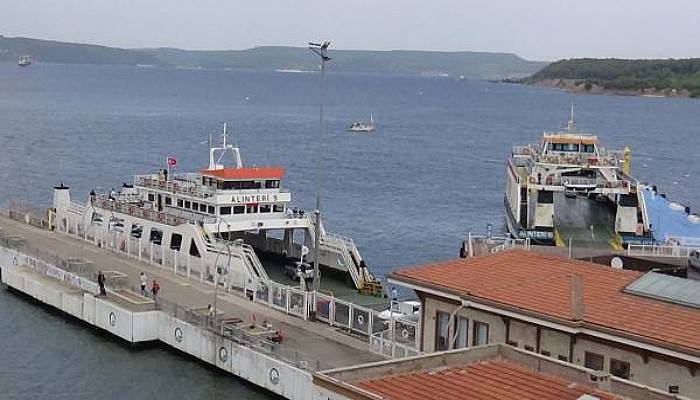 Gökçeada ve Bozcaada Feribot Seferlerine Fırtına Engeli