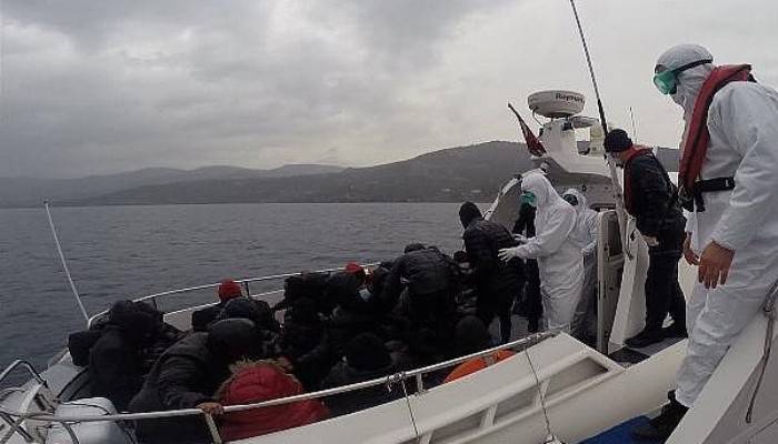 Yunan Güvenlik Güçlerinin Ölüme Terk Ettiği 26 Kaçak Göçmen Kurtarıldı