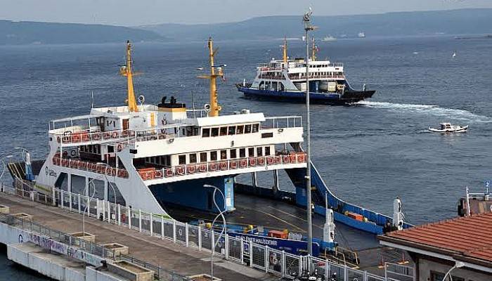 Gökçeada ve Bozcaada'ya Yarınki Tüm Feribot Seferleri İptal Edildi