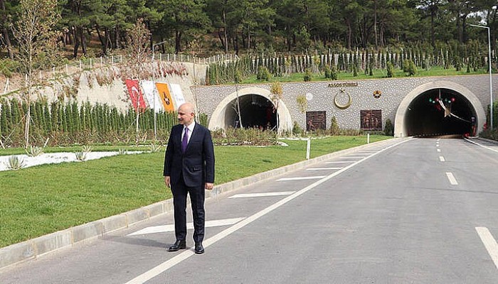 Bakan Karaismailoğlu: 'Assos' ve 'Troya' Tünellerinden 1 Haftada 53 Bin Araç Geçti